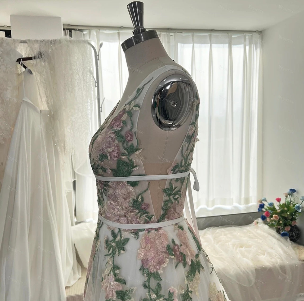 Colorful Embroidery Lace Flowy Wedding Dress Sleeveless A Line Open Back Bridal Gowns
