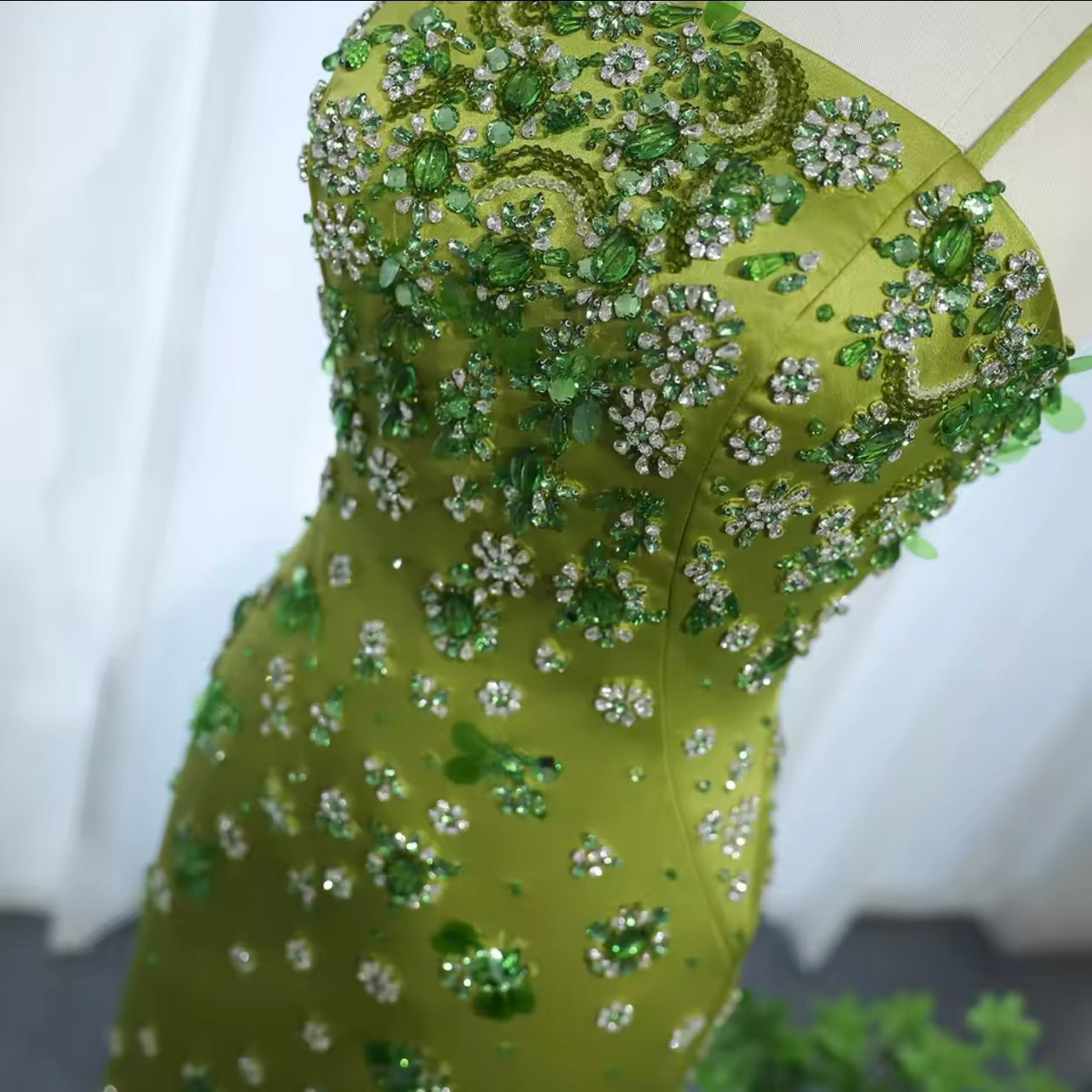 3D Floral Beaded Short Green Evening Dress with Spaghetti Straps Sheath Midi Women Guest of Wedding Bridal Party Ball Gowns
