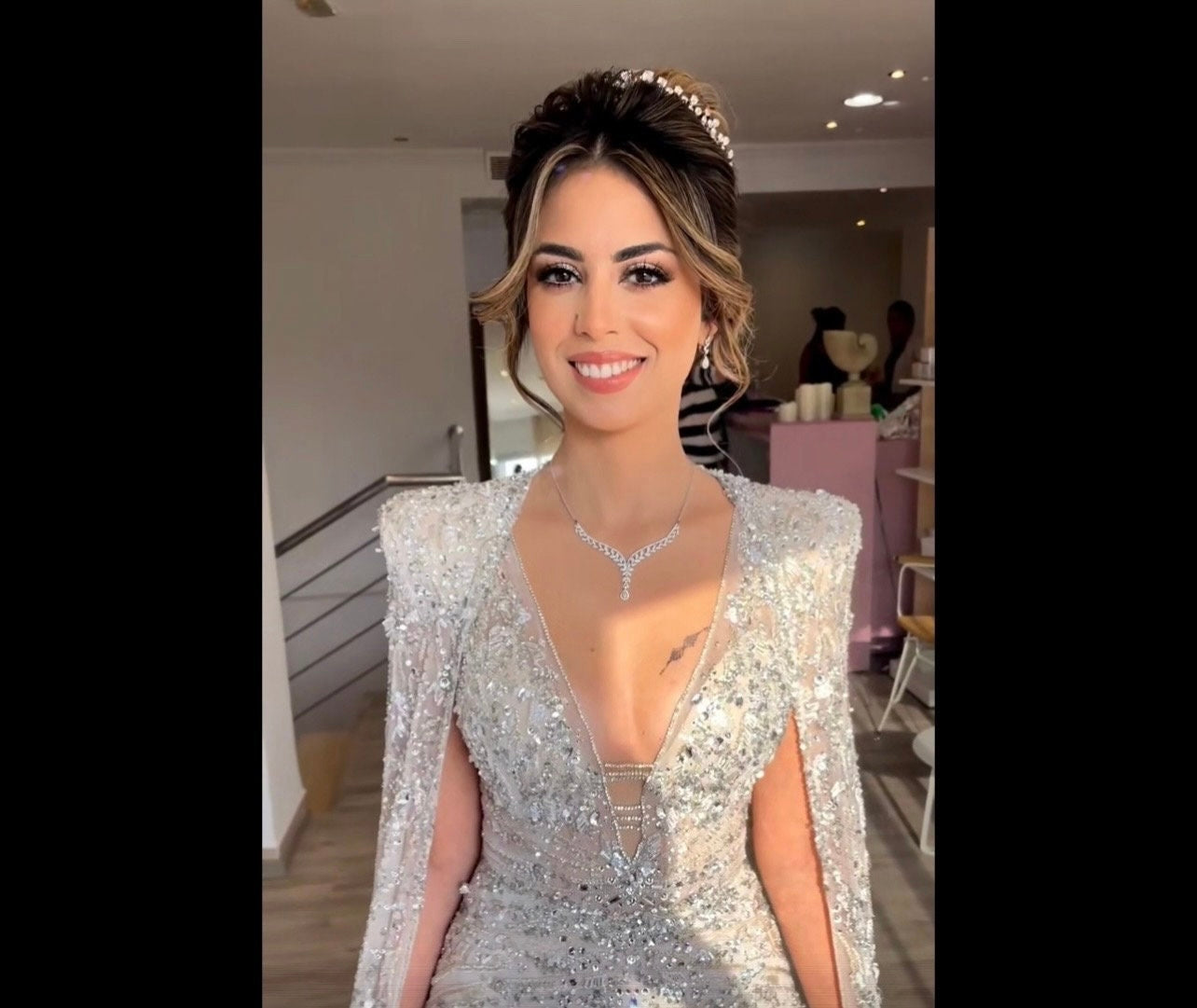 Elegant Turquoise Mermaid Evening Dresses with Cape Sleeves V-Neck Silver Grey Wedding Formal Guest of Wedding Bridesmaid Gowns