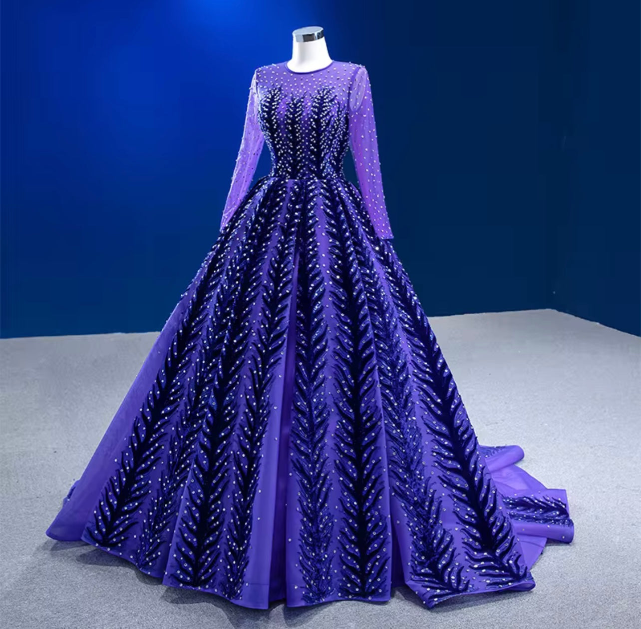ELEGANCE IN CRYSTAL: HIGH NECK LONG SLEEVE EVENING DRESS FOR GALA BALL GOWN