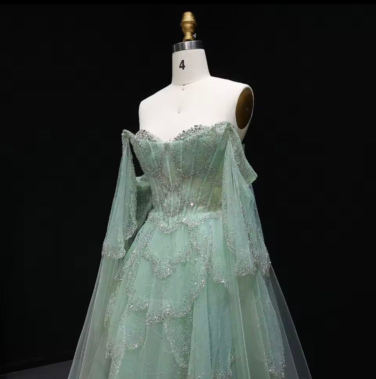 Off Shoulder Sage Green Evening Dress with Cape Sleeves Sweetheart Luxury for Guest of Wedding Gala Ball Gown