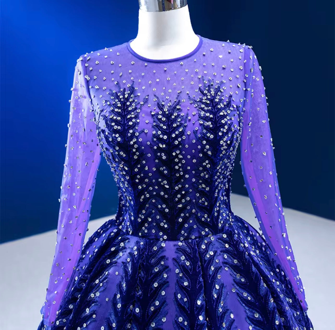 ELEGANCE IN CRYSTAL: HIGH NECK LONG SLEEVE EVENING DRESS FOR GALA BALL GOWN