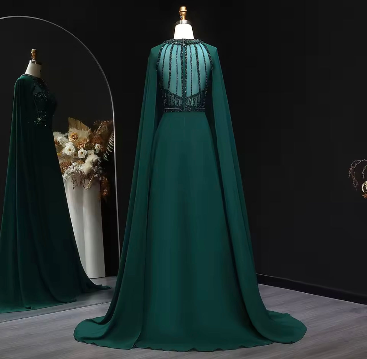 Emerald Green Sequined Evening Dress with Cape Sleeves Women Wedding Guest Gown Gala Gown