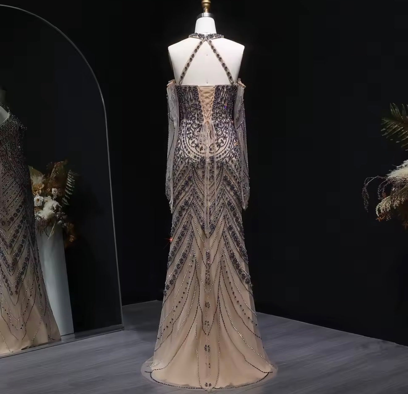 Luxury Evening Dress Guest of Wedding
Mermaid with Gloves Embellished Halter Ball Gown