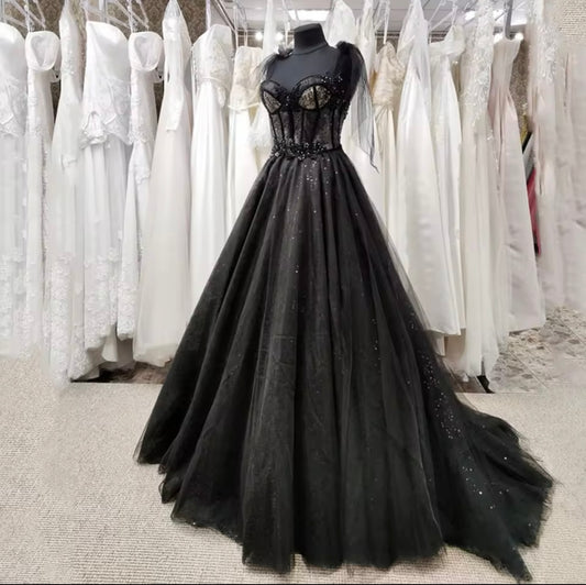 Black Backless Tulle Wedding Dress Elegant A-Line Prom Dress with Sweep Train