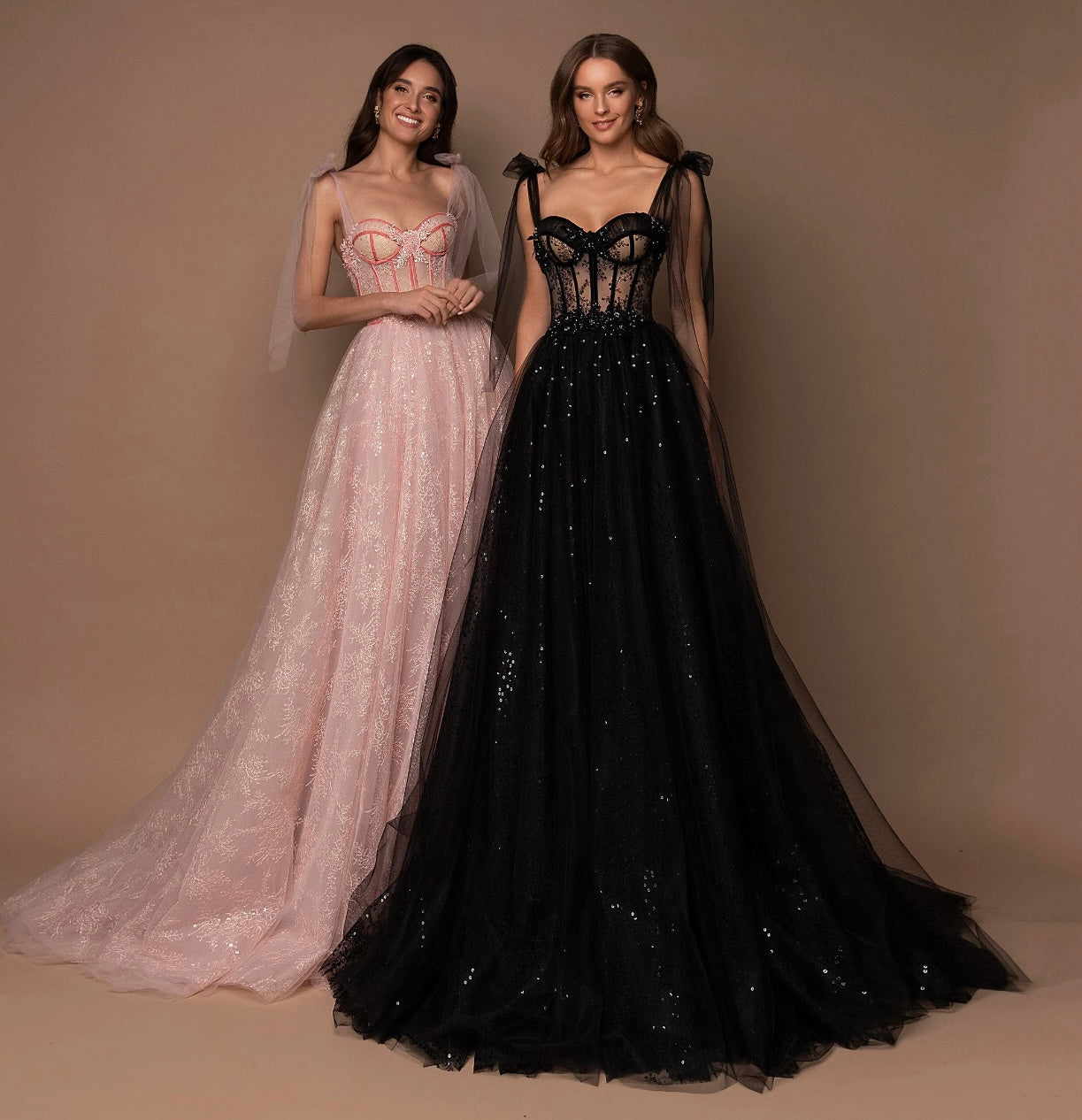 Black Backless Tulle Wedding Dress Elegant A-Line Prom Dress with Sweep Train