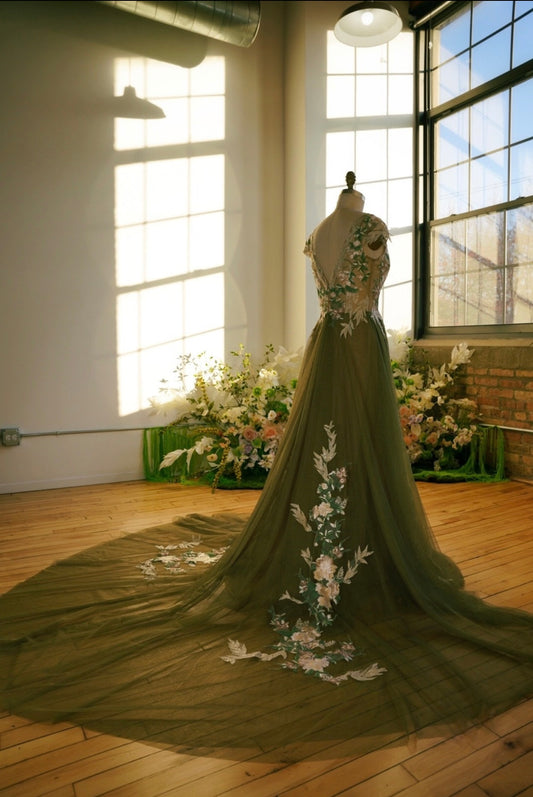 Flower Embroidery Dress Green Wedding Dress  Natural Unique Wedding Dress Romantic Bridal Gown